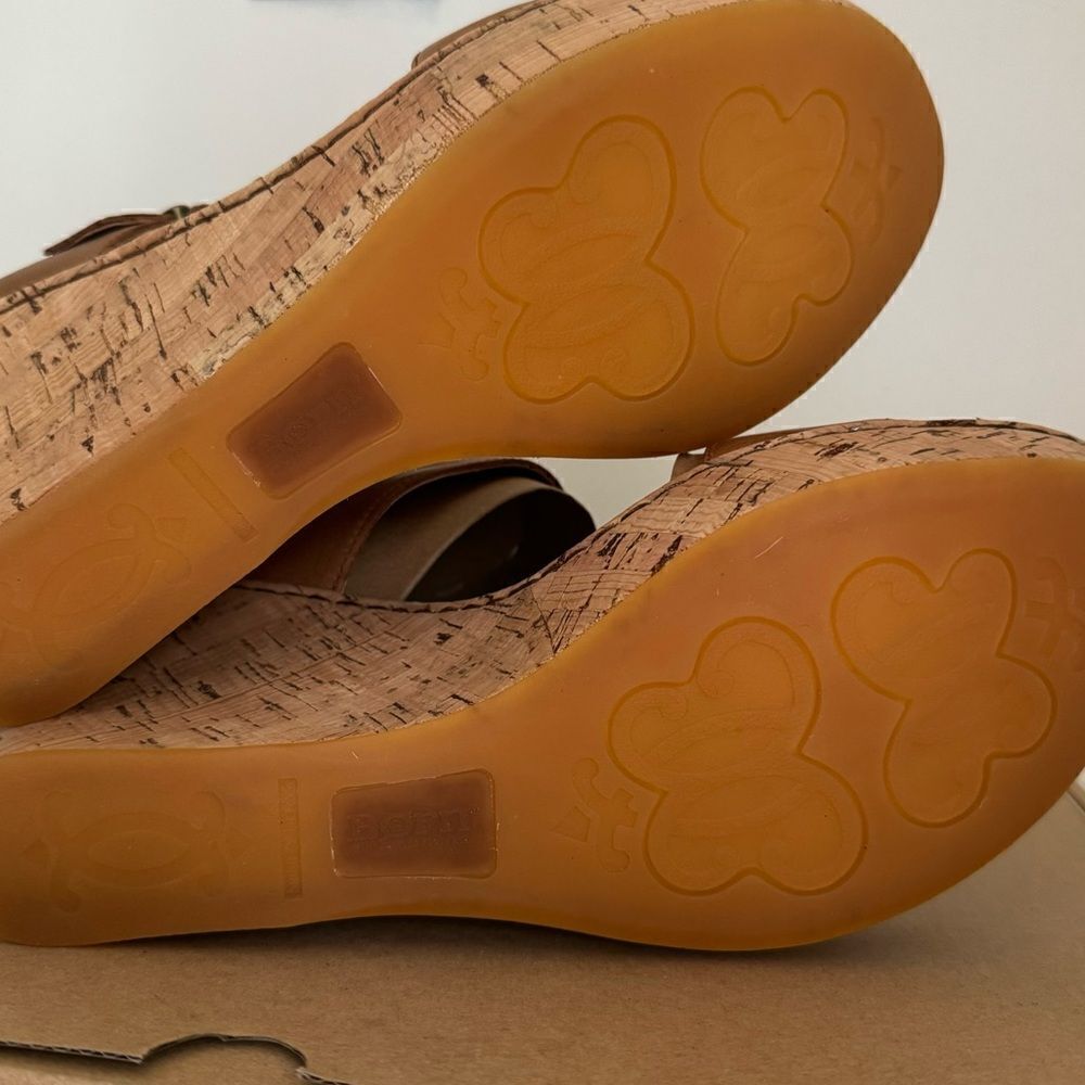 Born Lenore Platform Wedge Tan Leather Sandal Size 11M - Picture 6 of 7
